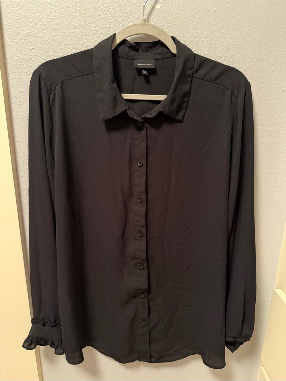 Who What Wear Black Long Sleeve Button Front Blouse